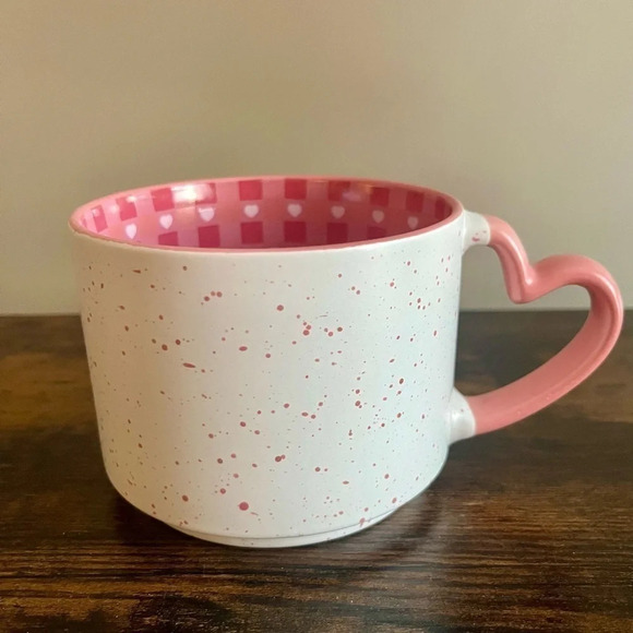 Market Finds | Speckled Pink & Ivory Ceramic Mug w/ Heart Handle NEW - Picture 1 of 6